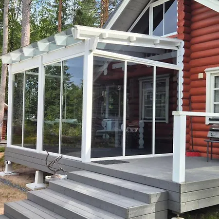Moekki Golf-kentaen Vieressae Chalet